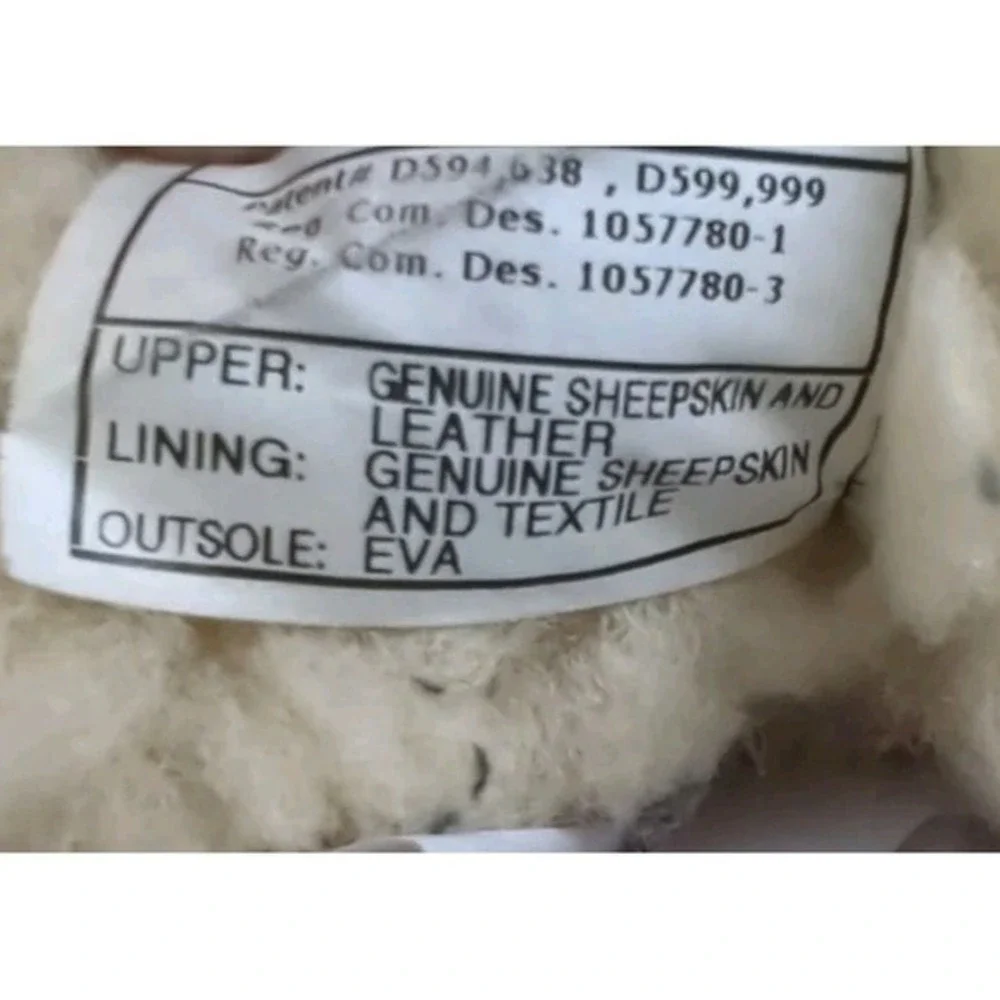 UGG Australia Bailey Button Genuine Sheepskin Bomber Boots 5838 Womens US Size 9